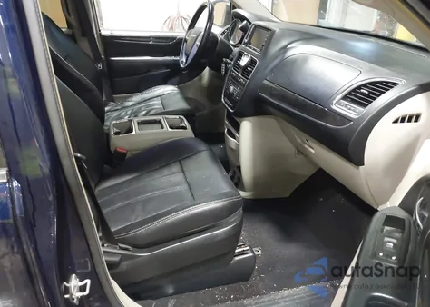 2014 Chrysler Town & Country Touring z USA, uszkodzony, nr VIN 2C4RC1BG9ER437832